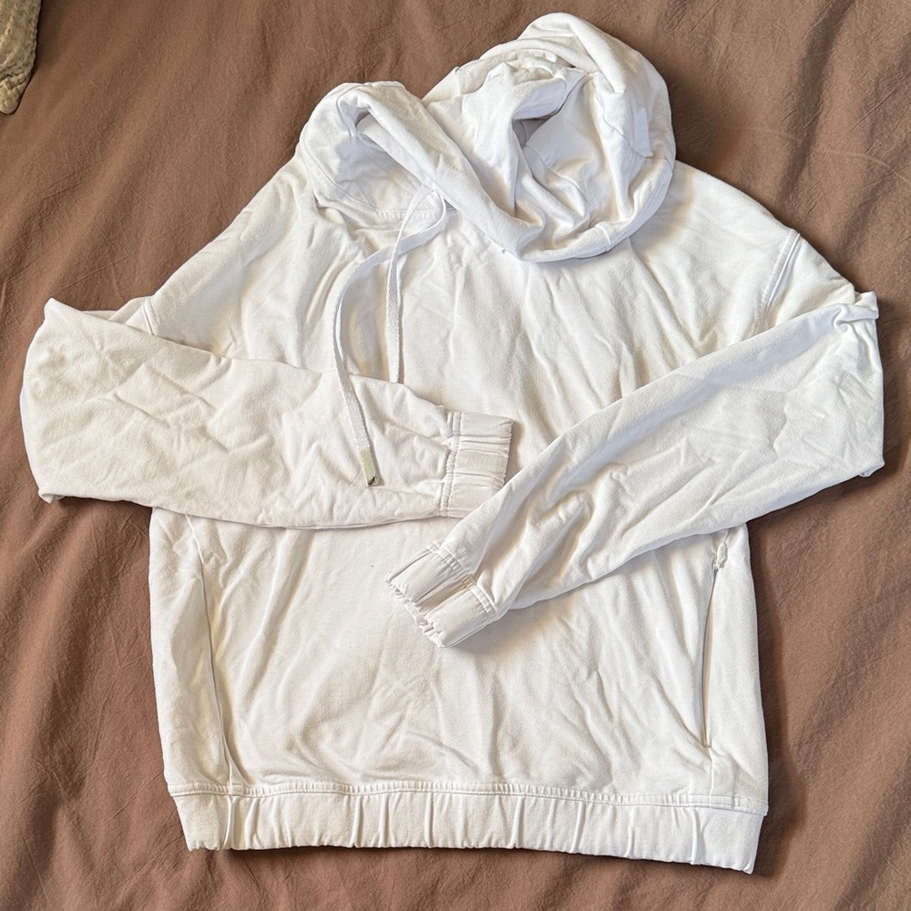 Lululemon sweatshirt